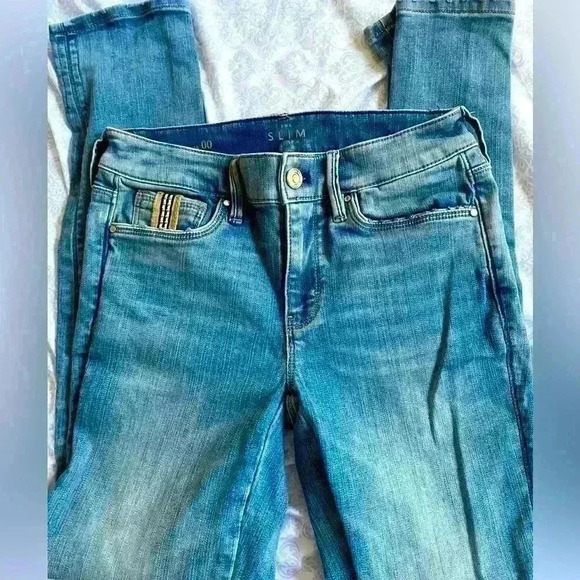 Whbm Slim Crop Mid-Rise jeans - Picture 1 of 3